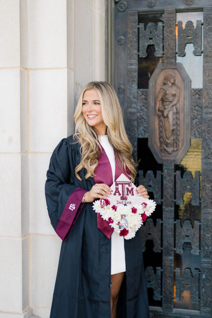 texas a&m tamu admin building senior pictures photo poses