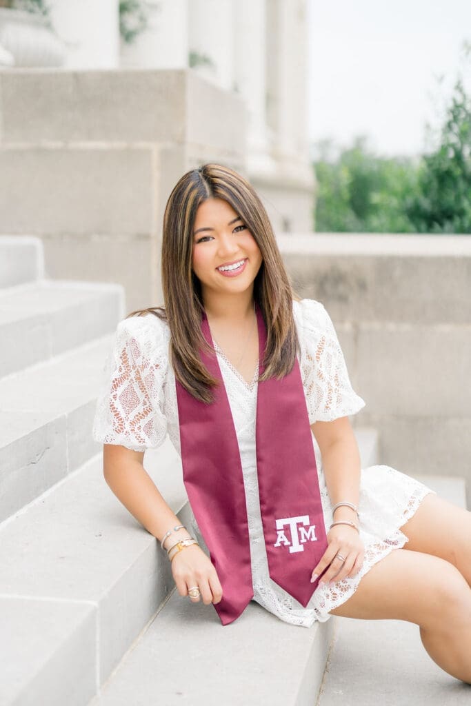 texas a&m senior photographer admin portraits pose ideas