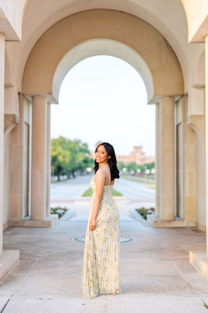 tamu Albritton Bell Tower graduation photo
